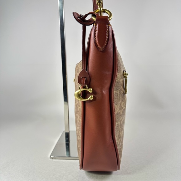 Pre-Owned Women’s Coach Chaise Signature Canvas Sling Contrast Trim Leather Bag - Picture 5 of 14